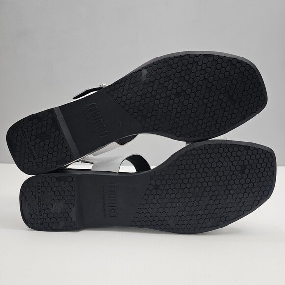 NEW Munro Meena Sandal Womens 9.5 White Patent Leather Comfort Cushioned Walking - Picture 12 of 14